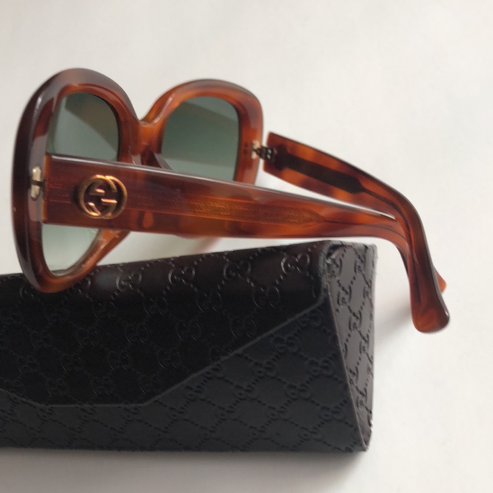 Gucci Sunglasses - Picture 7 of 16